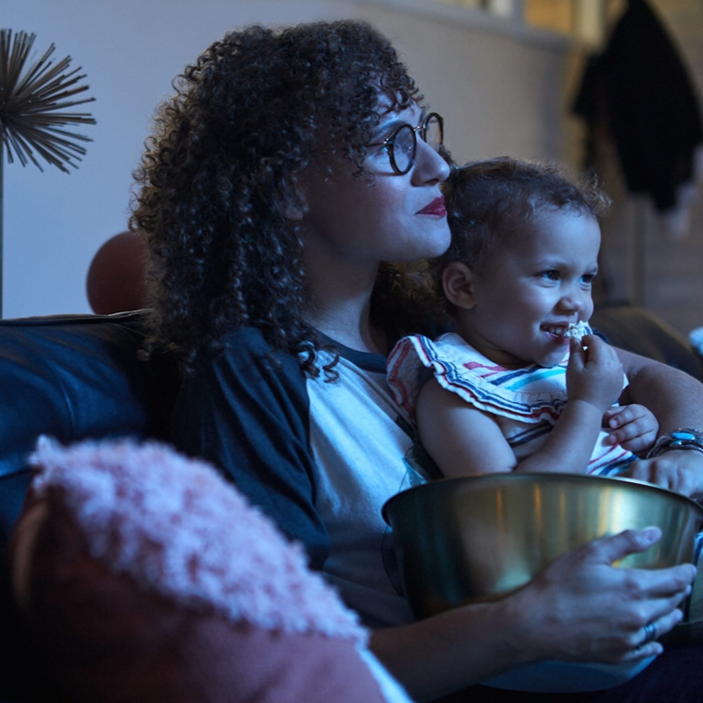 A parent teaches her child about self worth. She learned about brain body parenting from Child Therapy Center LA.